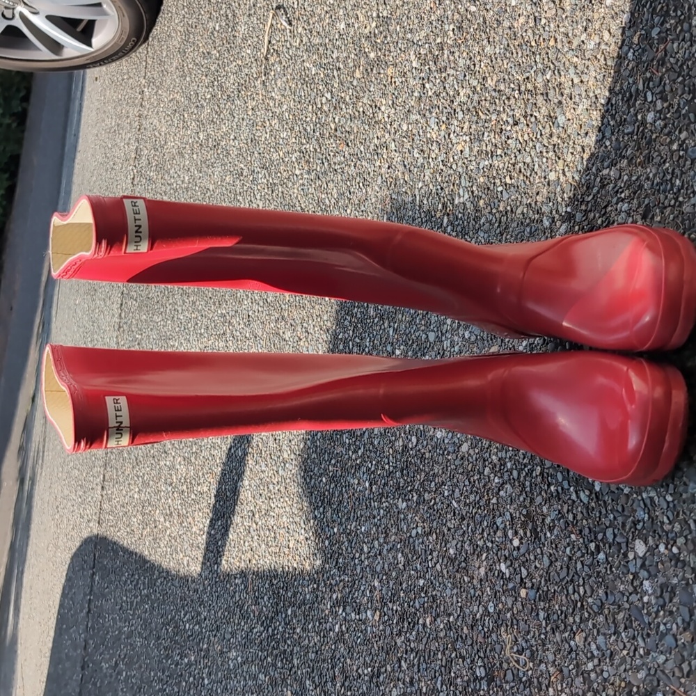 Hunter Women's Glossy Red Rain Boots